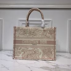 Christian Dior Shopping Bags